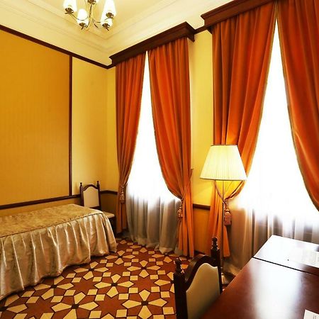Garni Hotel Minsk Eksteriør billede